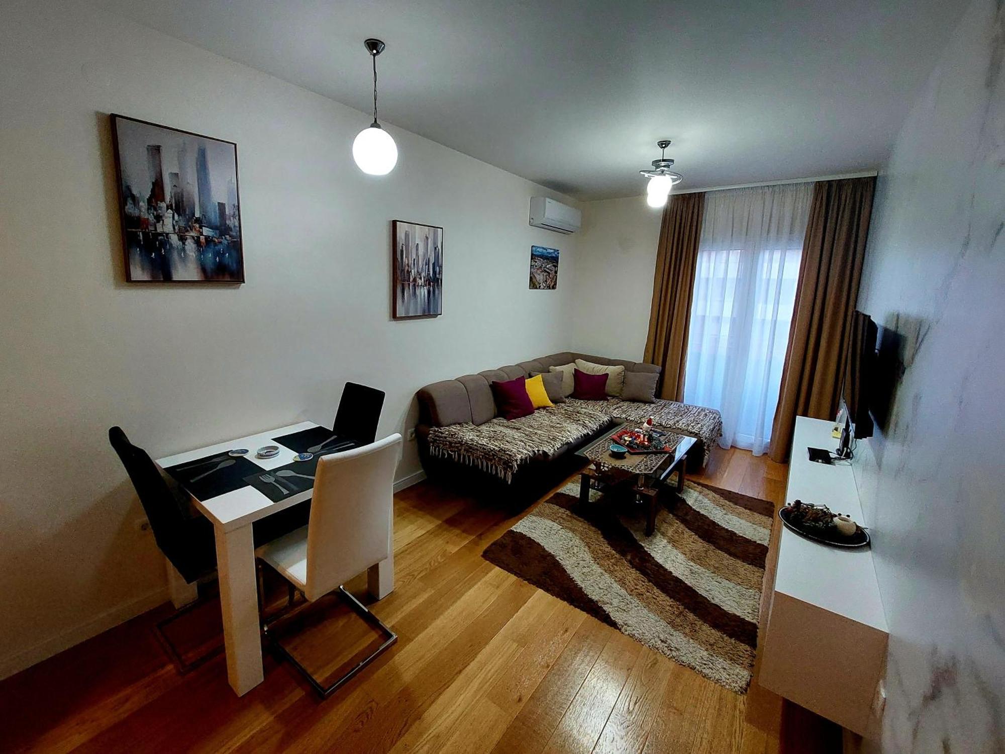 New York - Central Point Podgorica Habitación foto